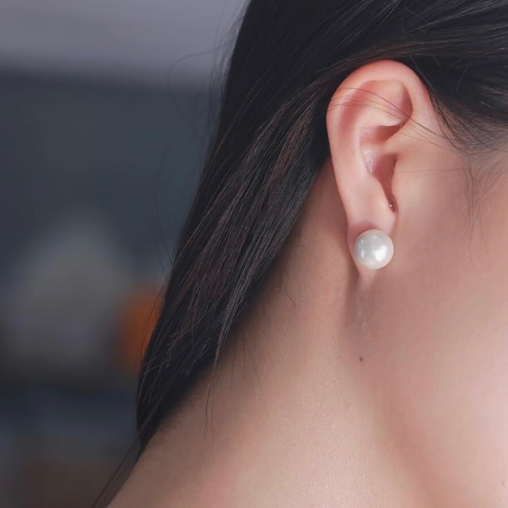Faux pearl stud earrings